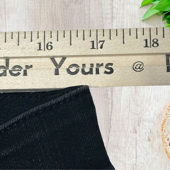 Torrid Womens Bombshell Skinny Jeans Size 18 SHORT Black Distressed - Picture 6 of 11